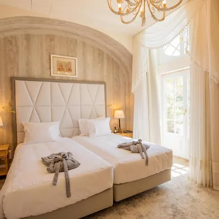 Vintage Hotel 5*