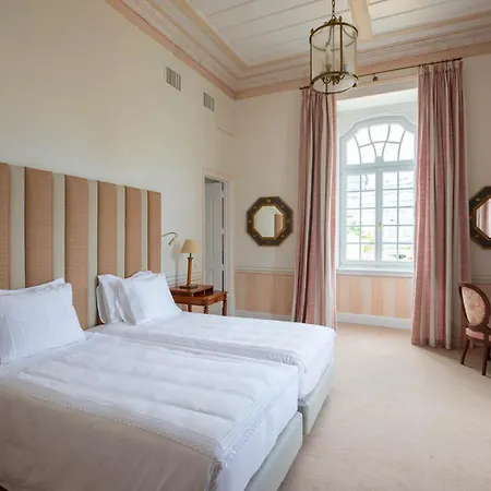 Vintage Hotel